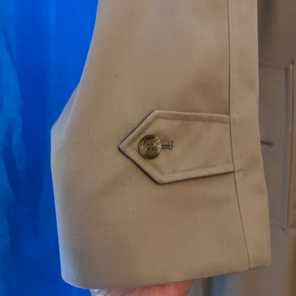 Women's’/Men’s Burberry Trench Coat - Extra Long - Picture 6 of 16